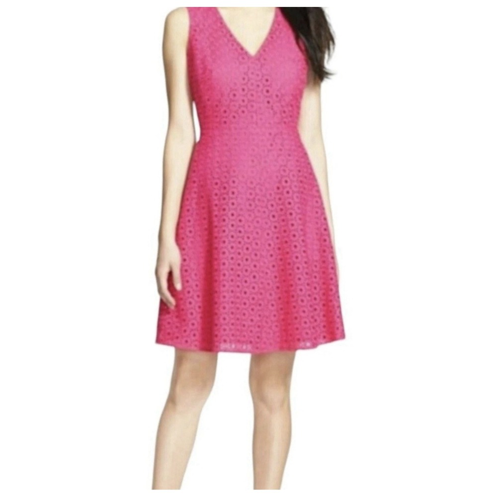 HALOGEN Dress Women Size 10P Hot‎ Pink EMBROIDERED EYELET Sleeveless Mini Lined